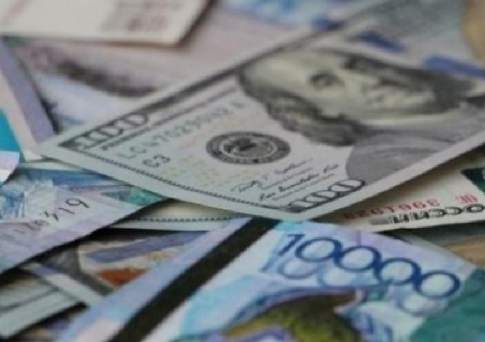 Курс продажи доллара в обменниках Алматы повысился до 364 тенге, в Астане и Шымкенте – до 363,5 и 365 тенге соответственно