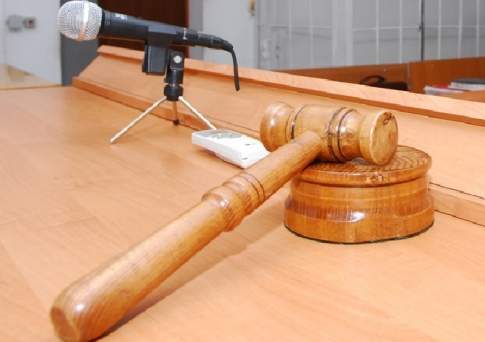 Мать убитого на "Арканкергене" пограничника судится с силовиками