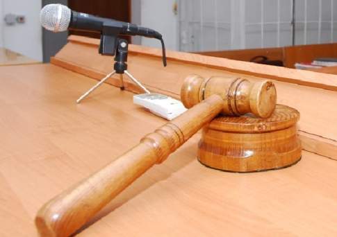 Суд смягчил наказание карагандинцу, выдававшего себя за замглаву администрации президента РК