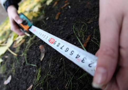 Масимов высказался по поводу выделения 10 соток земли казахстанцам