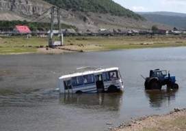 По делу о смытом с дороги автобусе с детьми в Акмолинской области наказаны 10 человек