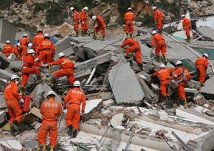 Число пострадавших от землетрясения на юго-западе КНР увеличилось до 177 тысяч человек