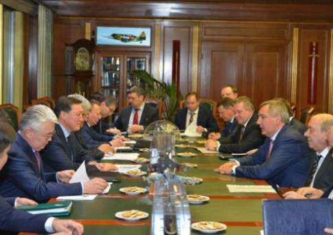 Мамин и Рогозин обсудили сотрудничество в оборонно-промышленном комплексе