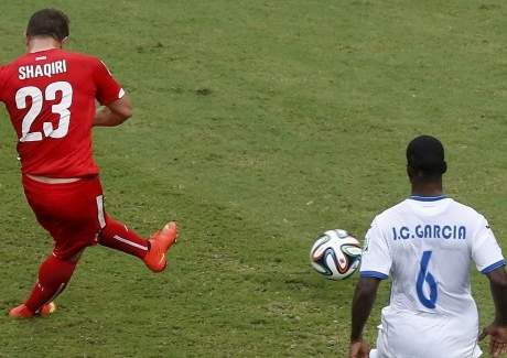Франция и Швейцария пробились в плей-офф чемпионата мира по футболу