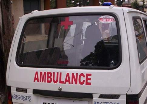 В Индии число пострадавших при сходе поезда с рельсов выросло до 74 человек