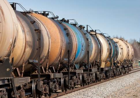 Запретить на шесть месяцев вывоз дизтоплива автотранспортом в страны ЕАЭС планирует Казахстан