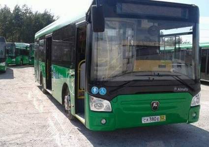 В Алматы маршруты №30 и №135 передали на обслуживание другому перевозчику из-за низких показателей регулярности