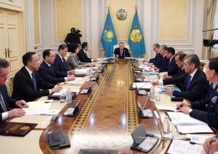 Назарбаеву доложили об основных итогах боевой подготовки Вооруженных сил в текущем учебном году