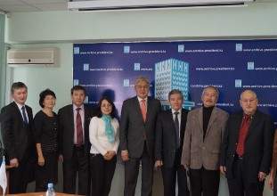 Базу данных жертв голода 30-х годов создаст Архив Президента РК