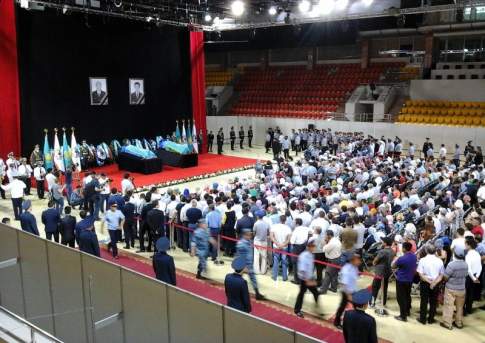 В Алматы прощаются с погибшими при теракте