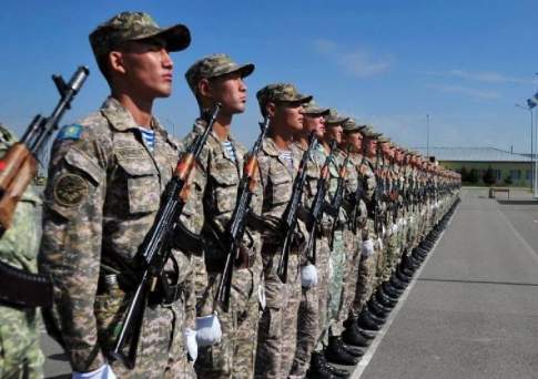 Мажилис одобрил поправки по вопросам обороны и воинской службы