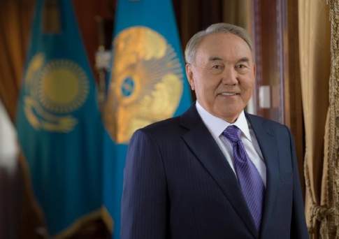Нурсултан Назарбаев поздравил казахстанцев с Ораза айт