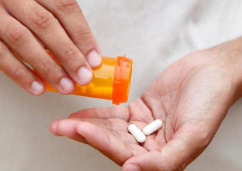 Не проводить бесконтрольное лечение детей антибиотиками от менингита призвали медики в Алматы