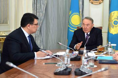 Назарбаев встретился с главой министерства энергетики РК Бозумбаевым