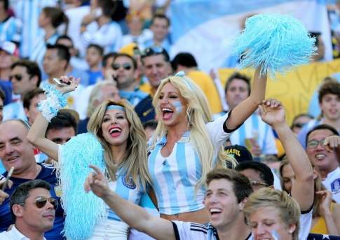 Аргентинские болельщики устроили беспорядки в Буэнос-Айресе после финала чемпионата мира по футболу