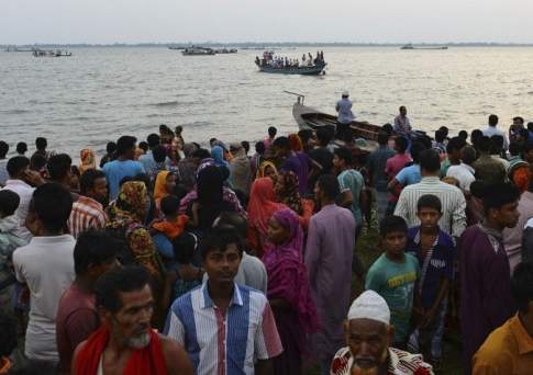 Судно с 200 пассажирами на борту потерпело крушение в центральной части Бангладеш