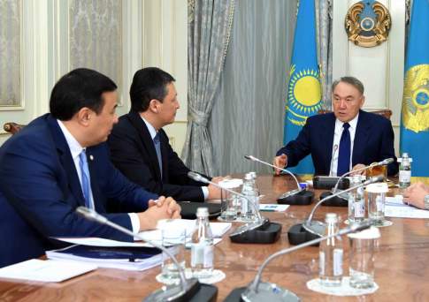 Назарбаев встретился с Кулибаевым и Мырзахметовым