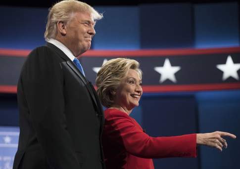 На выборах президента США Трамп опережает Клинтон с преимуществом в более 1 млн голосов избирателей