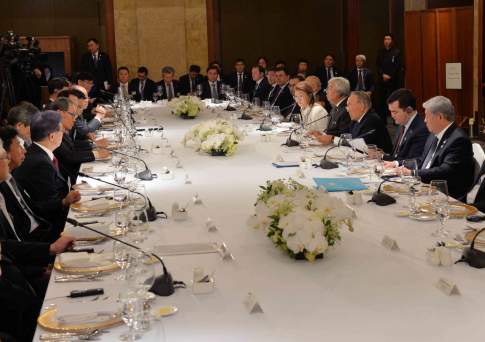 Назарбаев встретился с представителями крупнейших корейских компаний