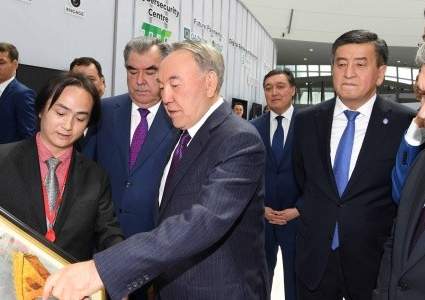 Выставку цифровизации посетил Назарбаев в Астане вместе с главами государств Центральной Азии