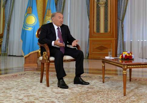 Назарбаев рассказал японским журналистам о причинах отказа от ядерного арсенала