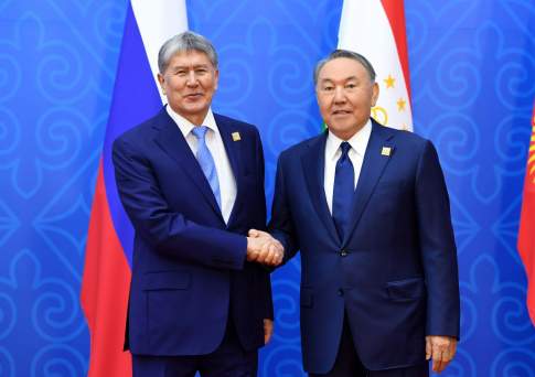  Кыргызстан настаивает на создании банка развития ШОС в Бишкеке