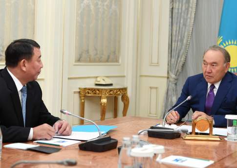 Тесно сотрудничать с иностранными спецслужбами поручил Службе внешней разведки Назарбаев