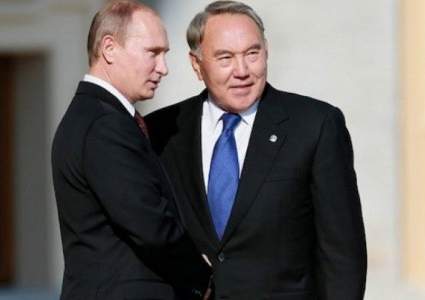 Назарбаев и Путин обсудили предстоящий неформальный саммит глав государств-участников СНГ в Санкт-Петербурге
