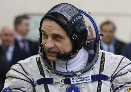 Члены экипажа МКС не могли специально повредить «Союз», заявил космонавт
