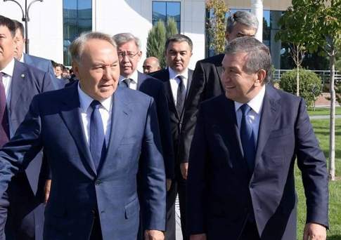 Назарбаев и Мирзиеев договорились об интенсификации двусторонних связей между Казахстаном и Узбекистаном