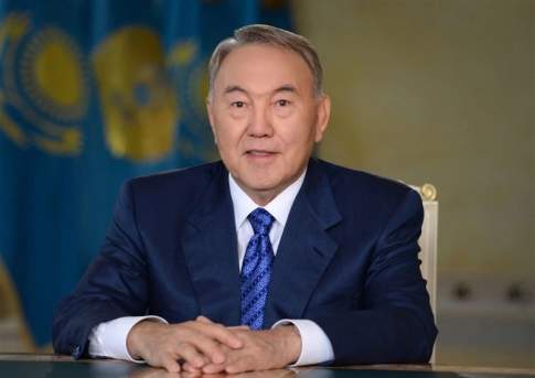 Назарбаев поздравил казахстанцев с Пасхой