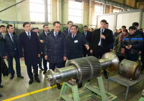 Сагинтаев ознакомился с производством Западно-Казахстанской машиностроительной компании