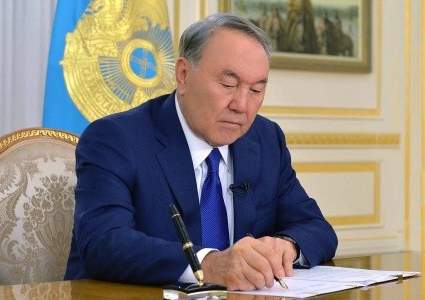 Поправки по вопросам образования подписал Назарбаев
