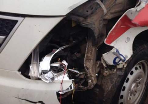 Скорая помощь, патрульная и легковушка столкнулись в Астане