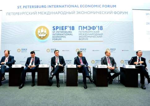 Первый Вице-Премьер РК Аскар Мамин принял участие в работе 22-го Петербургского международного экономического форума
