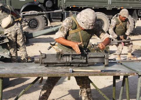 Уровень боевой и физической подготовленности сухопутных войск проверяют в Казахстане