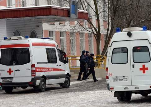 В Москве в результате захвата заложников в школе погибли полицейский и учитель