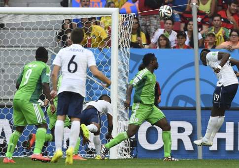 Франция обыграла Нигерию в 1/8 финала чемпионата мира по футболу