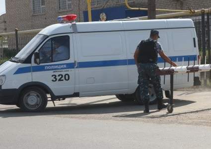 Подозреваемого в убийстве своего начальника во дворе РОВД полицейского признали вменяемым