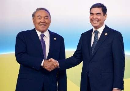 Назарбаев обсудил с главой Туркменистана вопросы бассейна рек Амурдарьи и Сырдарьи