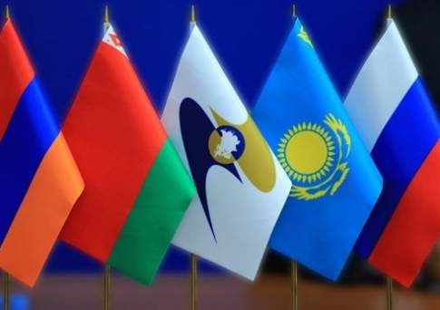 Идея введения единой валюты в ЕАЭС серьезно не обсуждалась – Назарбаев