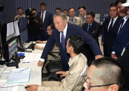 Президент Казахстана призвал увеличивать количество транспорта, работающего на газе