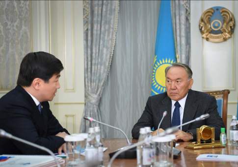 Назарбаев встретился с акимом Алматы