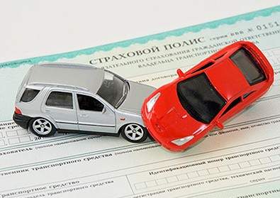 В Казахстане предлагают повысить стоимость страховки для водителей за многократные ДТП