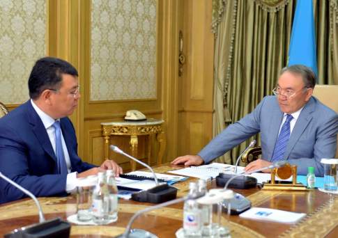 Назарбаев обсудил с Бозумбаевым планируемый ввод в эксплуатацию месторождения Кашаган