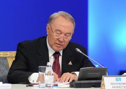 Глава государства поздравил казахстанцев с Днем благодарности