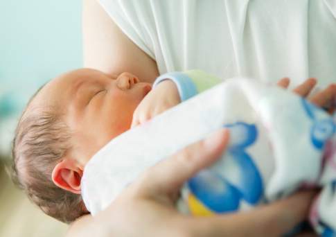 Зарегистрировать рождение ребенка теперь можно прямо в роддоме