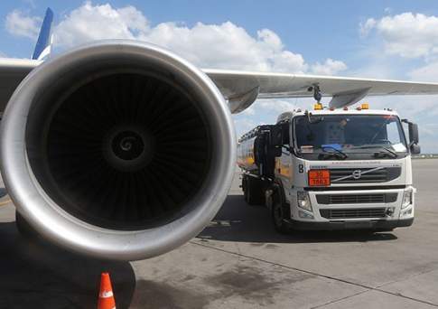 16 тыс. тонн авиатоплива марки РТ планирует произвести в июле Павлодарский нефтехимический завод