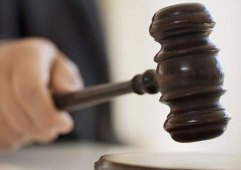 Сотрудника аэропорта Астаны приговорили к 2,6 годам ограничения свободы за нелегальный перевоз драгметаллов почти на 60 млн тенге