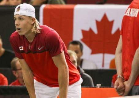 Канадский теннисист, разозлившись, ударил судью мячом в глаз (видео)